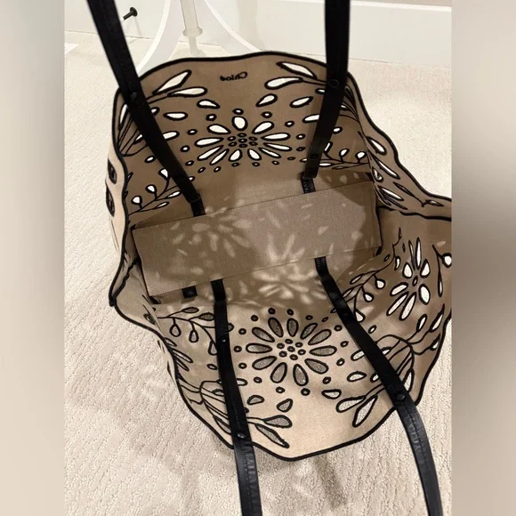 Chloe Kamilla east west eyelet broderie linen tote with leather handles - Picture 6 of 14